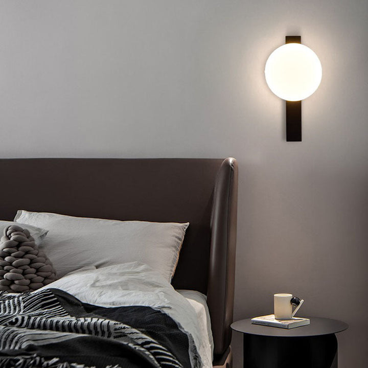 Moderne minimalistische runde LED-Wandleuchte aus Eisen und Kunststoff für das Schlafzimmer 