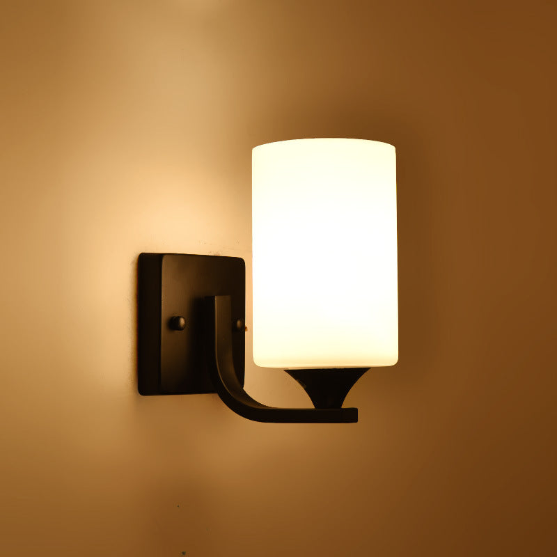 Applique murale linéaire en fer et verre minimaliste moderne 1/2 lumière pour chambre 