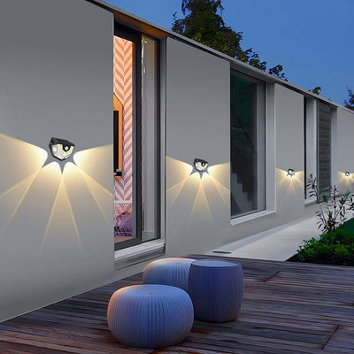 Moderne Art Deco wasserdichte Solar-ABS-PC-Halbkreis-LED-Wandleuchte für die Außenterrasse 
