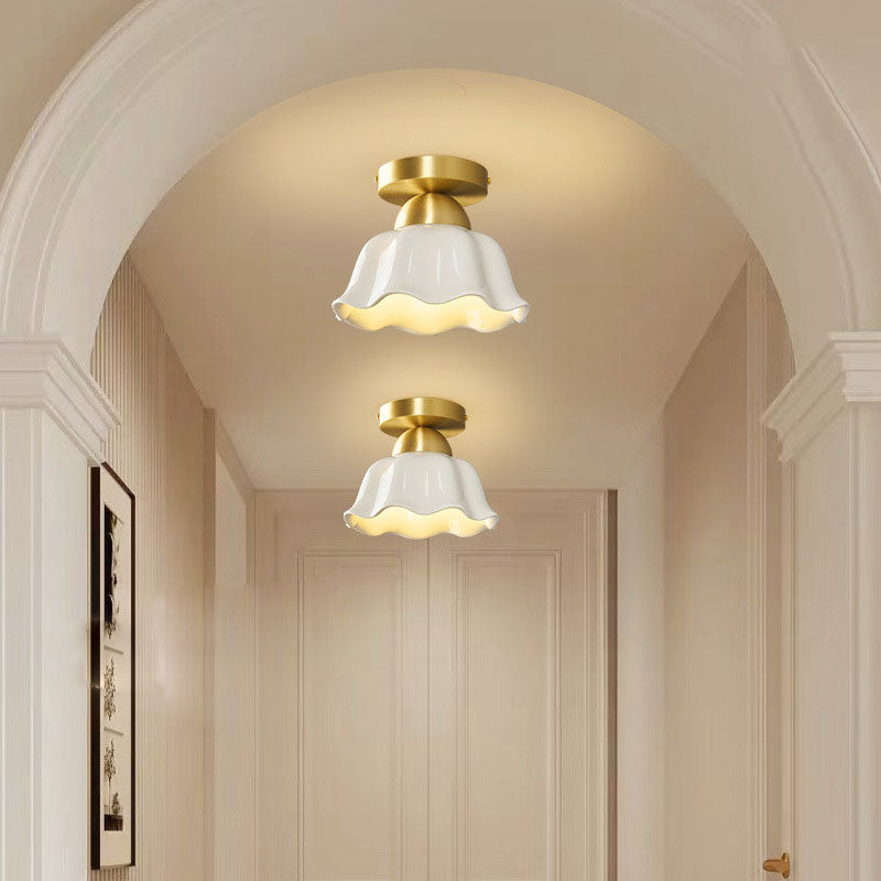 Modern White Flower-Shaped Ceiling Lamp – Semi-Flush Mount, Copper & Acrylic, 40cm Or 30cm Diameter, E26/E27 Base, For Hallway, Bedroom, Dining Room, Entryway