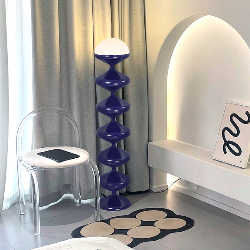 Zeitgenössische skandinavische Eisen-Acryl-Creme-Runde 1-Licht Stehlampe für das Schlafzimmer 