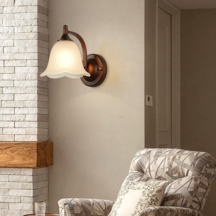 Lámpara de aplique de pared de 1 luz con flor de linterna de vidrio de hierro retro contemporáneo para sala de estar 