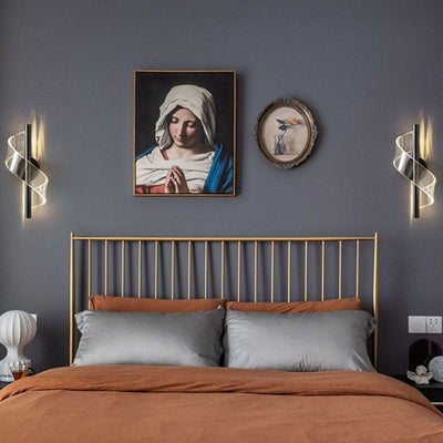 Contemporary Scandinavian Iron Acrylic Linear LED Wall Sconce Lamp For Bedroom