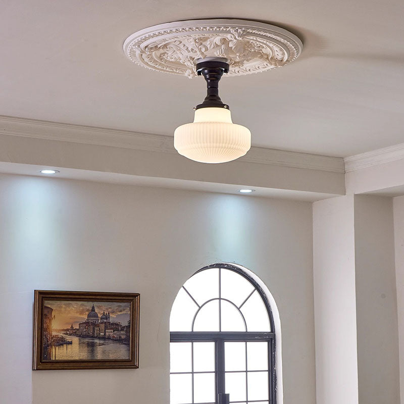 Plafonnier semi-encastré rond en verre et fer traditionnel français à 1 lumière pour salon 
