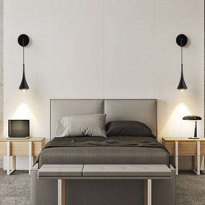 Contemporary Scandinavian Aluminum Iron Linear LED Wall Sconce Lamp For Bedroom