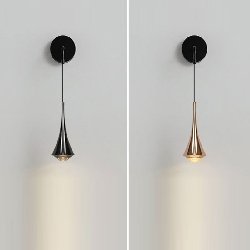 Contemporary Scandinavian Aluminum Iron Linear LED Wall Sconce Lamp For Bedroom