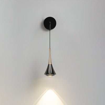 Contemporary Scandinavian Aluminum Iron Linear LED Wall Sconce Lamp For Bedroom