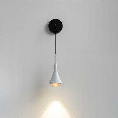 Contemporary Scandinavian Aluminum Iron Linear LED Wall Sconce Lamp For Bedroom