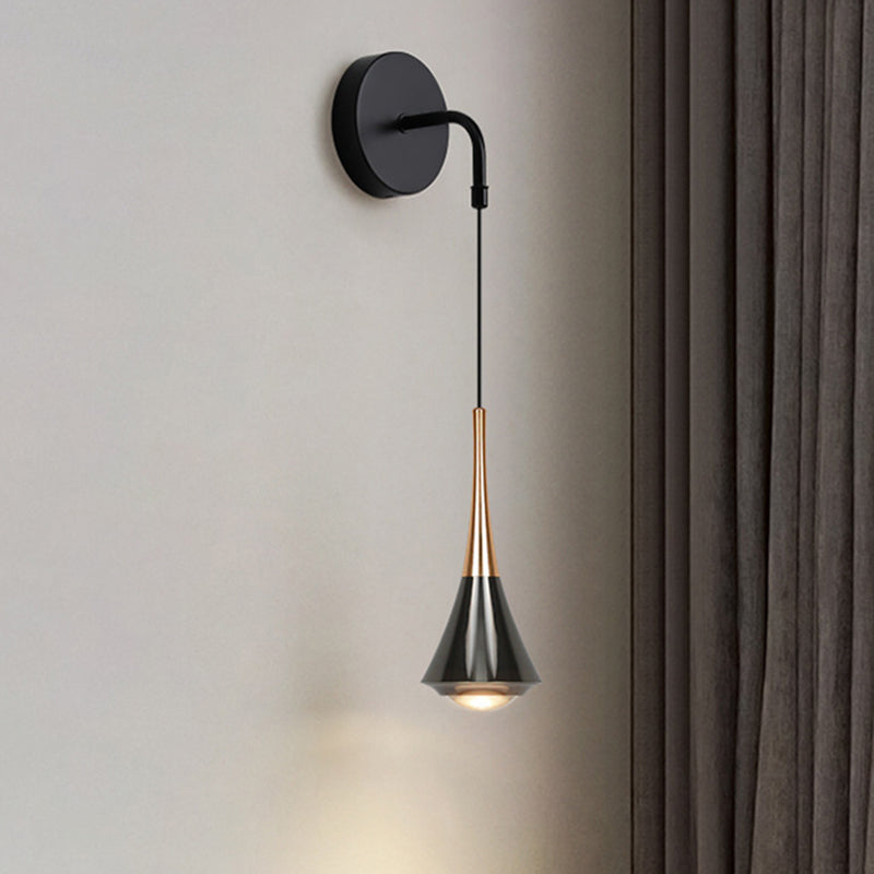 Contemporary Scandinavian Aluminum Iron Linear LED Wall Sconce Lamp For Bedroom