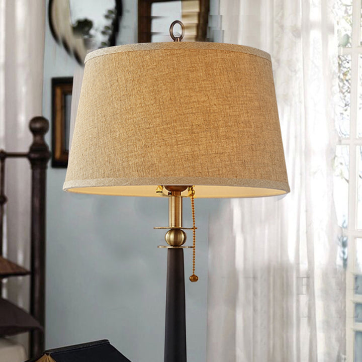 Zeitgenössische Luxus Tischlampe aus Eisenstoff mit rundem 1-Licht für das Schlafzimmer 