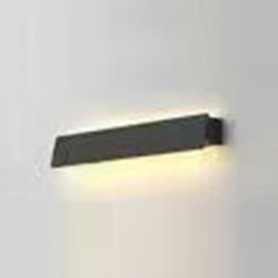 مصباح حائط LED مستطيل من الألومنيوم بالطاقة الشمسية بتصميم حديث وبسيط للحديقة 