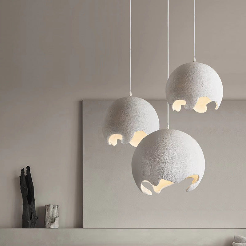 Zeitgenössische industrielle Odd Ball Runde Harz 1-Licht Pendelleuchte für Schlafzimmer 
