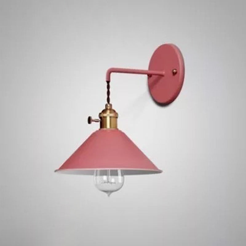 Applique murale contemporaine scandinave conique ronde en fer à 1 lumière pour salon 