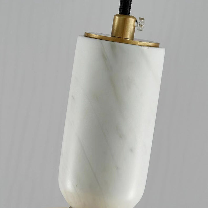 Lustre suspendu en marbre et cuivre à une lumière avec colonne ronde chinoise traditionnelle pour salon 