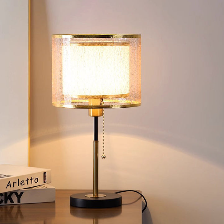 Lámpara de Mesa de Tela de Hierro con Columna Redonda Minimalista Moderna de 1 Luz para Dormitorio 
