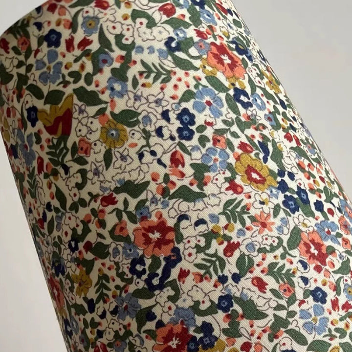 Lampe de table 1 lumière en tissu PVC en bois massif à colonne ronde avec fleurs écrasées vintage traditionnelle pour chambre 