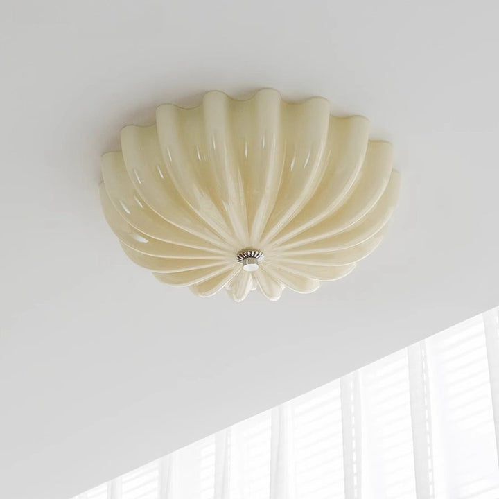 Plafonnier LED moderne minimaliste avec motif de vagues crème et matériel en verre rond pour chambre 