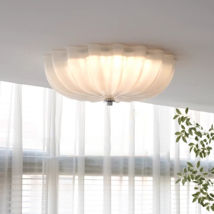 Plafonnier LED moderne minimaliste avec motif de vagues crème et matériel en verre rond pour chambre 