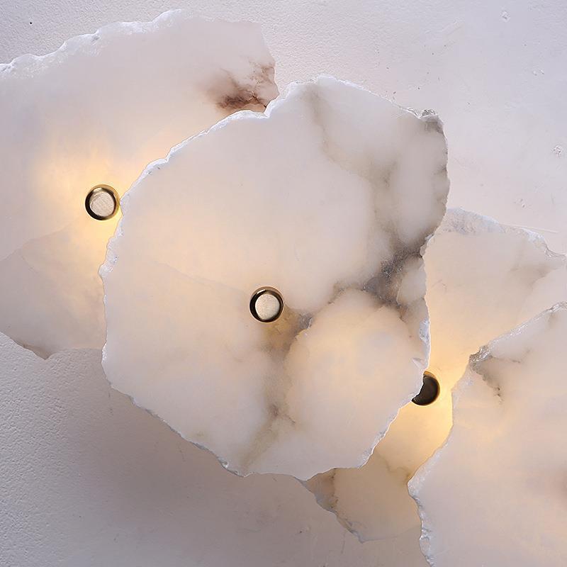 Applique murale LED en marbre avec matériel créatif contemporain et cercle irrégulier pour salon 