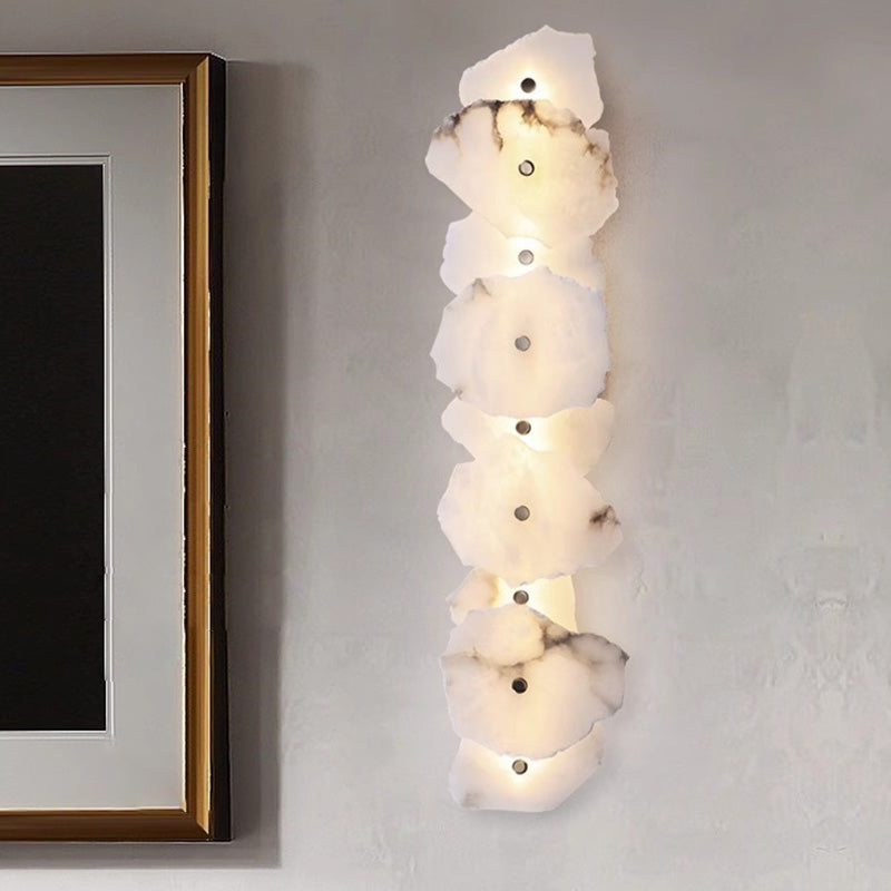 Applique murale LED contemporaine créative en forme de cercle irrégulier en fer, cuivre et marbre pour chambre 