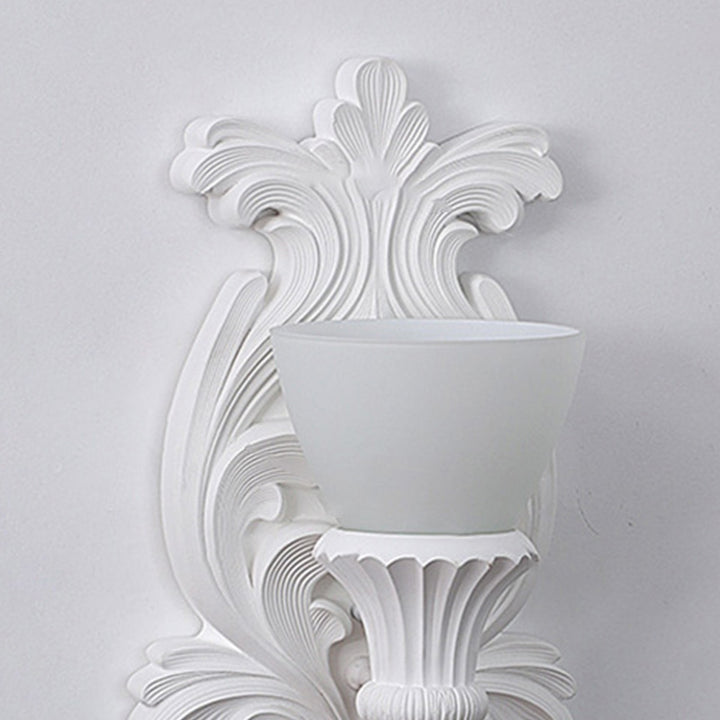 Applique murale 1 lumière en résine avec verre sculpté en forme de fleur crème traditionnelle française pour salon 