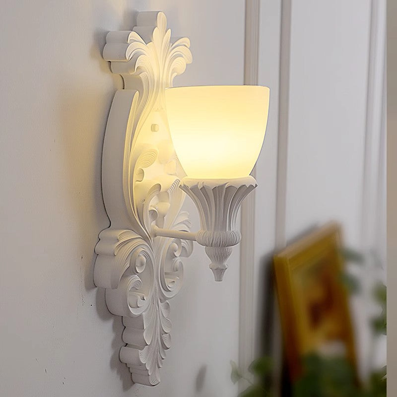 Applique murale 1 lumière en résine avec verre sculpté en forme de fleur crème traditionnelle française pour salon 