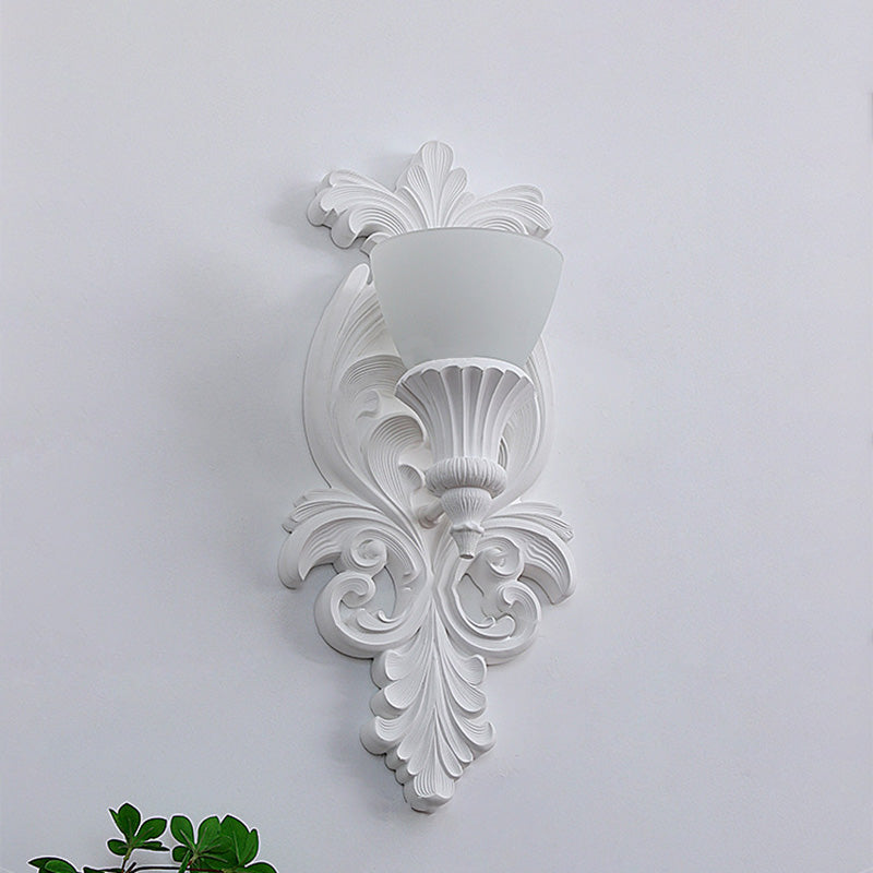 Applique murale 1 lumière en résine avec verre sculpté en forme de fleur crème traditionnelle française pour salon 