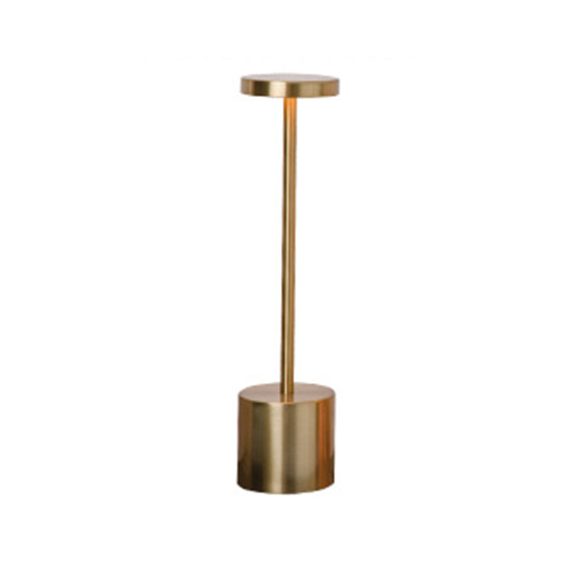 Lampe de table LED en métal cylindrique ronde minimaliste moderne pour salon 