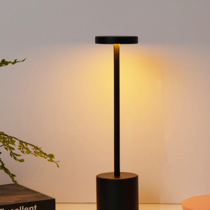 Lampe de table LED en métal cylindrique ronde minimaliste moderne pour salon 