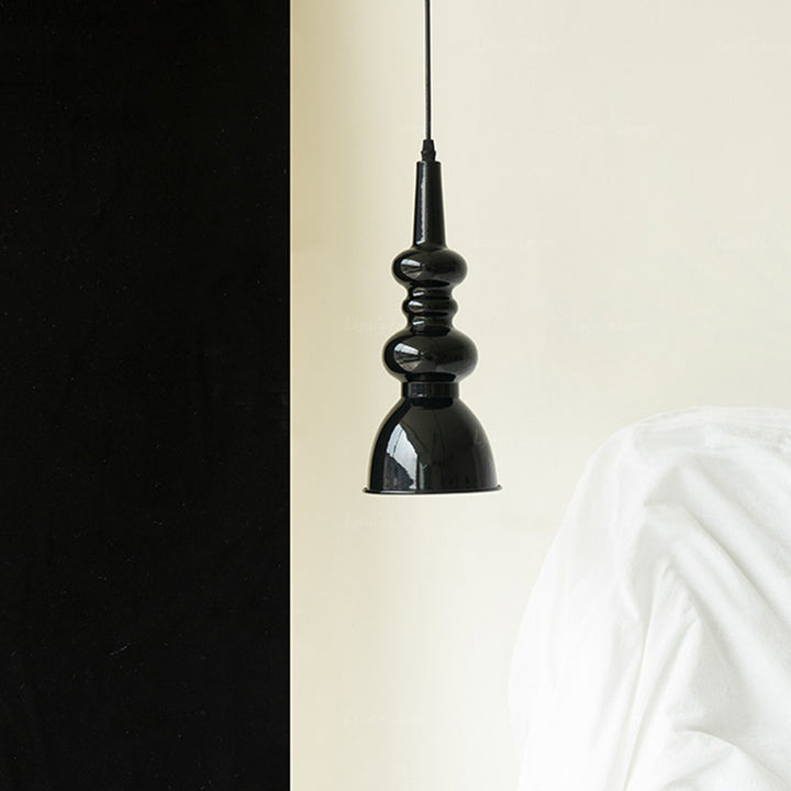 Lustre suspendu rond en fer traditionnel français à 1 lumière pour salon 