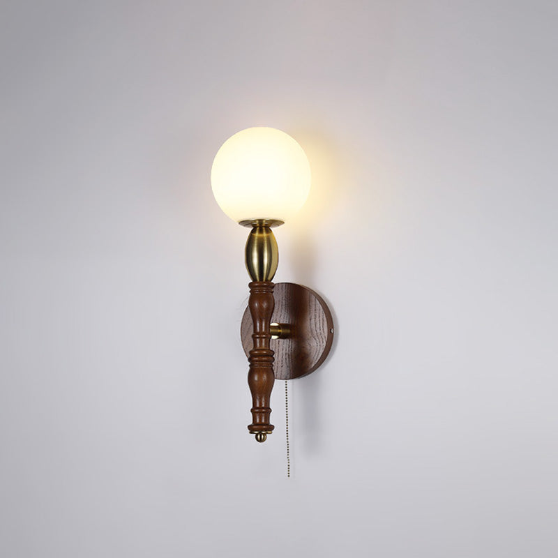 Traditionelle chinesische Magic Bean Runde Glas Esche Holz Hardware 1-Licht Wandleuchte Lampe für Wohnzimmer 