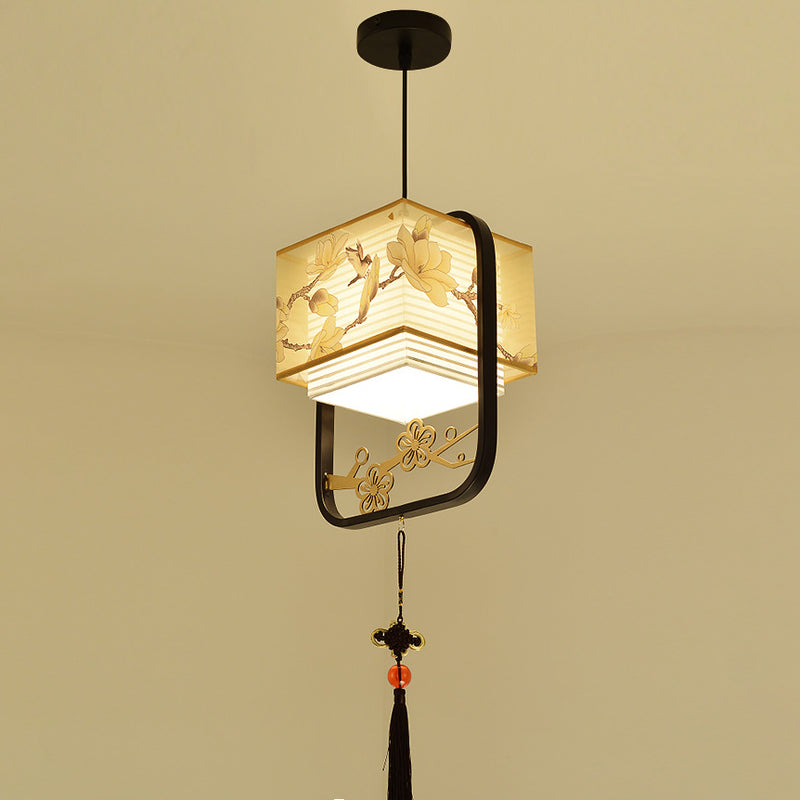 Lanterne Fleur Carrée Chinoise Traditionnelle en Tissu et Fer 1-Lumière pour Salon 