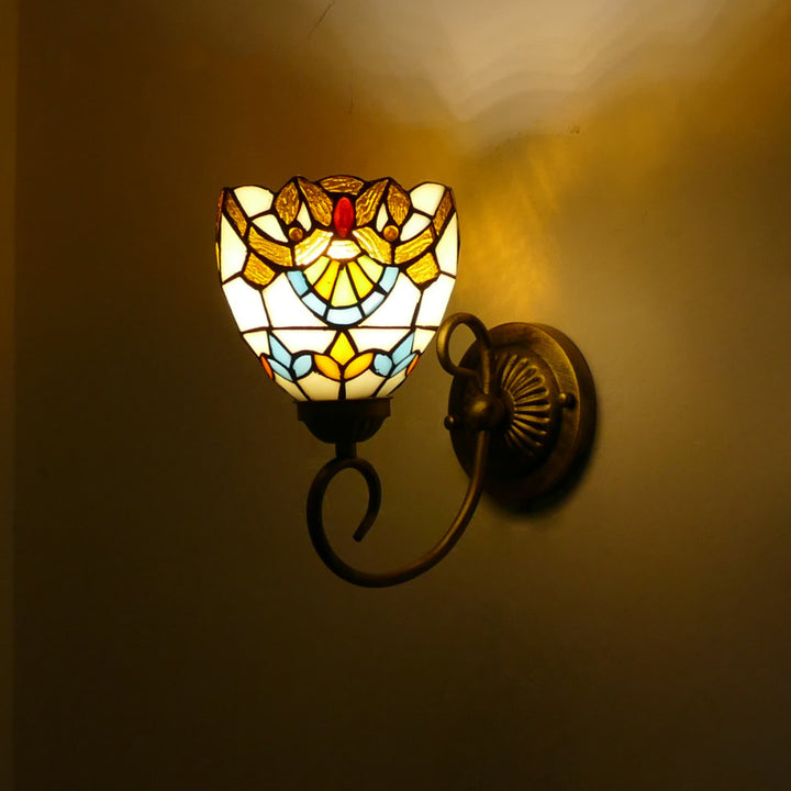 Traditionelle Tiffany Flower Pod Runde Glas Eisen 1-Licht Wandleuchte Lampe für Wohnzimmer 