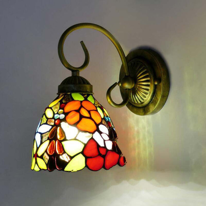 Traditionelle Tiffany Flower Pod Runde Glas Eisen 1-Licht Wandleuchte Lampe für Wohnzimmer 