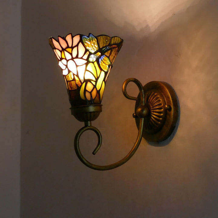 Traditionelle Tiffany Flower Pod Runde Glas Eisen 1-Licht Wandleuchte Lampe für Wohnzimmer 