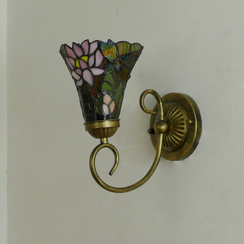 Traditionelle Tiffany Flower Pod Runde Glas Eisen 1-Licht Wandleuchte Lampe für Wohnzimmer 