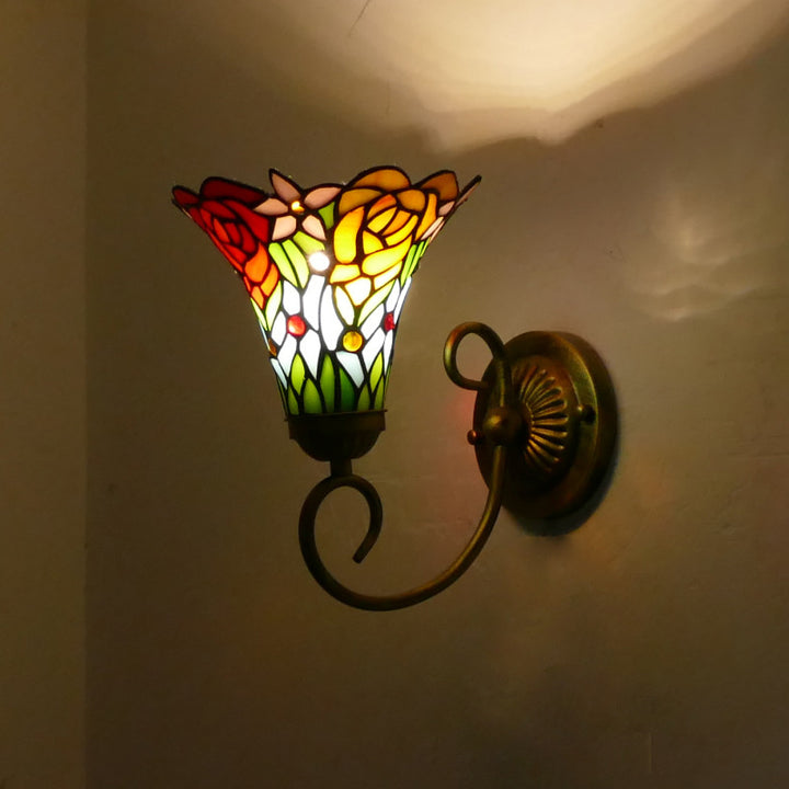 Traditionelle Tiffany Flower Pod Runde Glas Eisen 1-Licht Wandleuchte Lampe für Wohnzimmer 