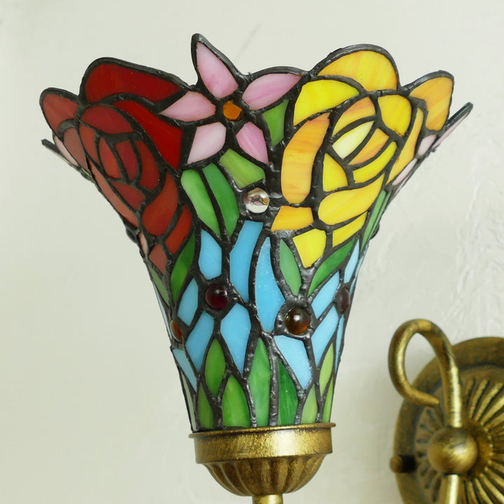 Traditionelle Tiffany Flower Pod Runde Glas Eisen 1-Licht Wandleuchte Lampe für Wohnzimmer 