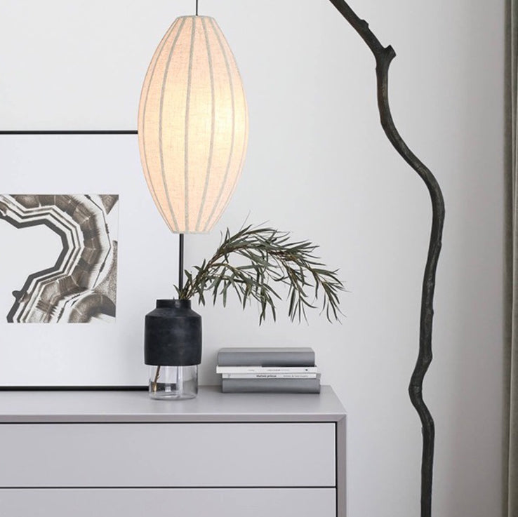 Lámpara de pie de 1 luz de resina de hierro con tela de curva ovalada china tradicional para sala de estar 