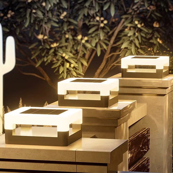 Lumière extérieure LED carrée minimaliste moderne étanche en acier inoxydable PE pour jardin 
