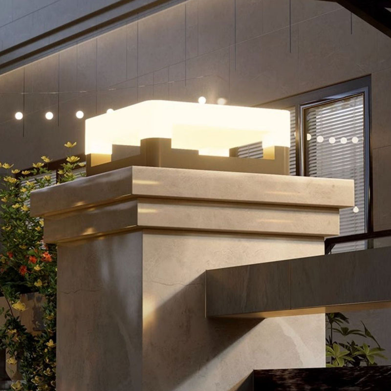 Lumière extérieure LED carrée minimaliste moderne étanche en acier inoxydable PE pour jardin 