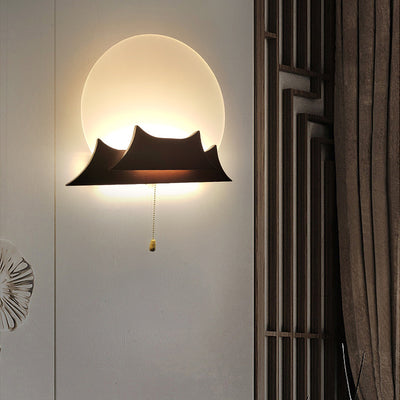 Traditionelle chinesische unregelmäßige stapelbare runde Acryl-Massivholz-LED-Wandleuchte für Wohnzimmer 