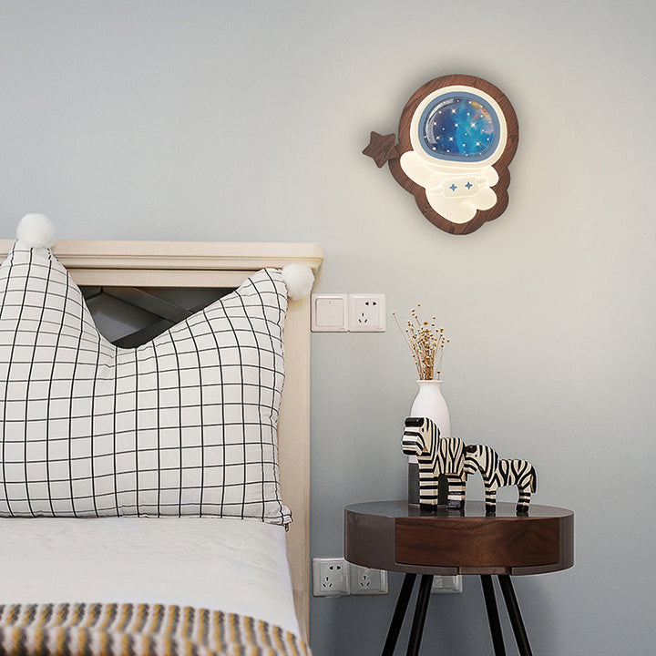 Modern Art Deco Spaceman PE Rubberwood LED Kids Wall Sconce Lamp For Living Room