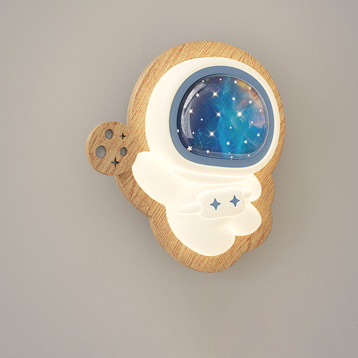 Modern Art Deco Spaceman PE Rubberwood LED Kids Wall Sconce Lamp For Living Room