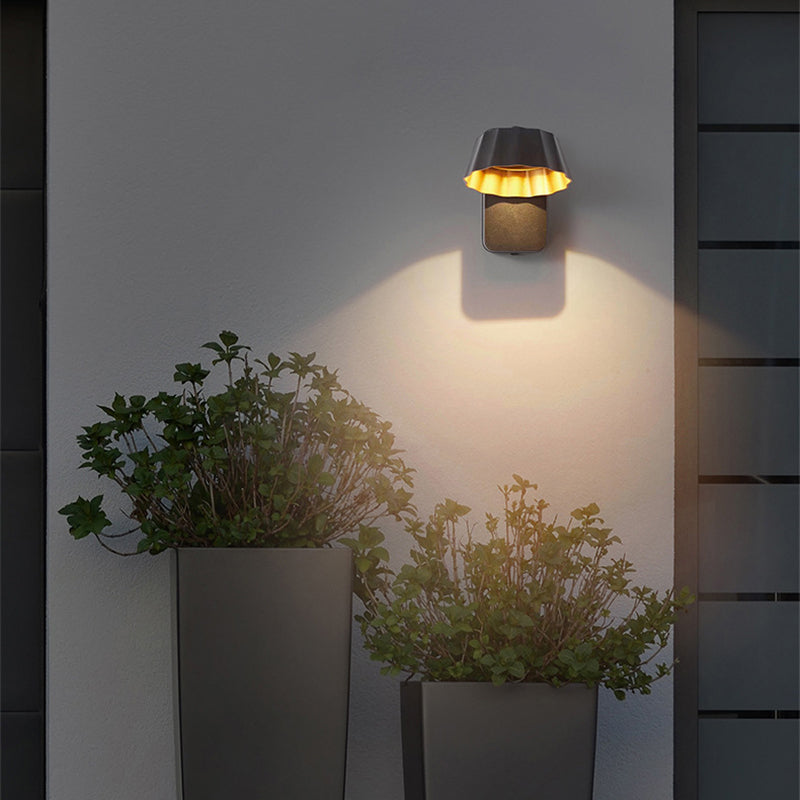 Moderne minimalistische beunruhigte runde quadratische Aluminium-LED-Wandleuchterlampe für den Garten 