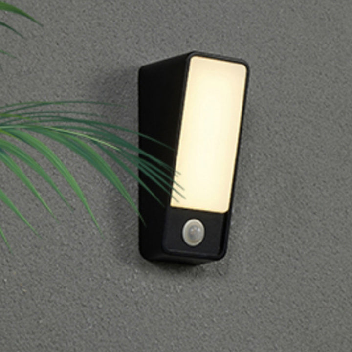 Moderne minimalistische gekippte Rechteck Aluminium LED Wandleuchte Lampe für Garten 