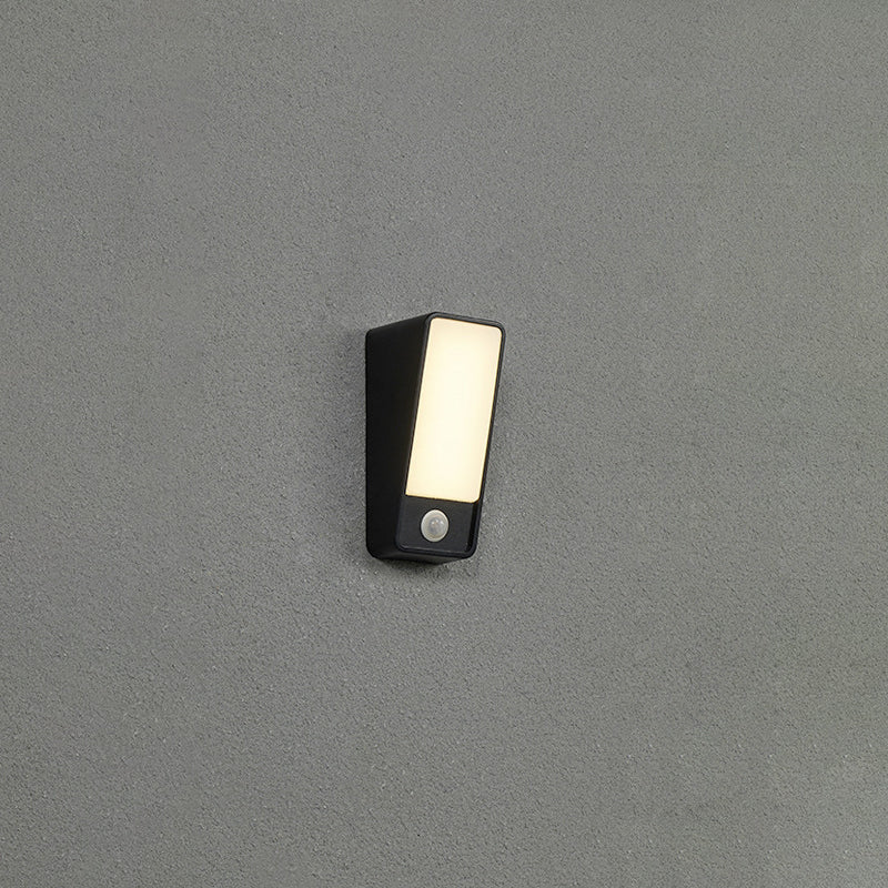 Moderne minimalistische gekippte Rechteck Aluminium LED Wandleuchte Lampe für Garten 