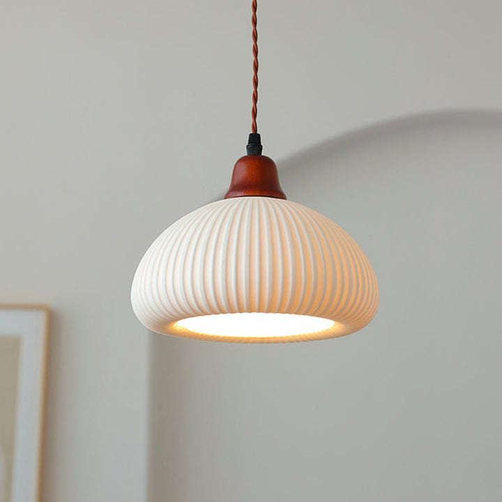 Lanterne de champignon nain japonais traditionnelle en céramique, bois massif et fer, suspension 1 lumière pour chambre à coucher 