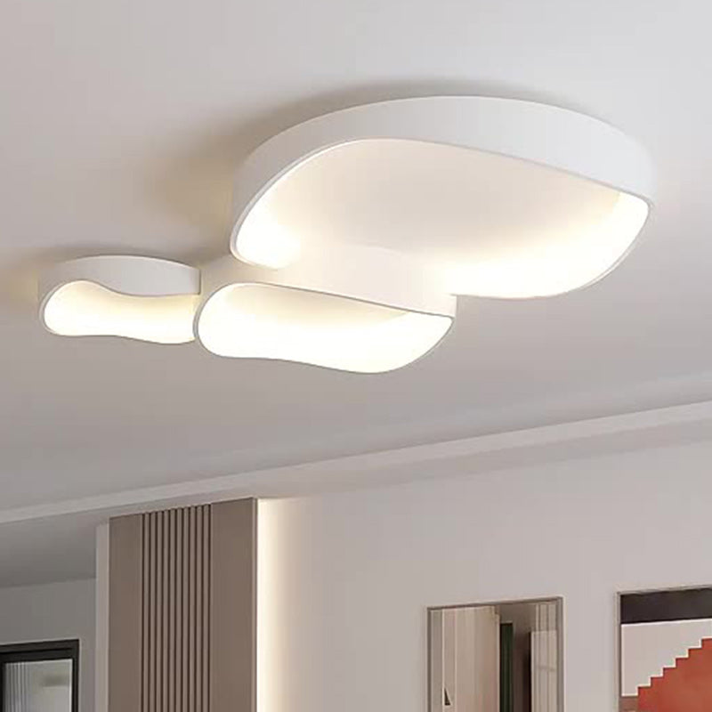 ضوء سقف LED مثبت بشكل مسطح مصنوع من الحديد والبلاستيك PVC مستدير غير منتظم بتصميم حديث وبسيط لغرفة النوم 