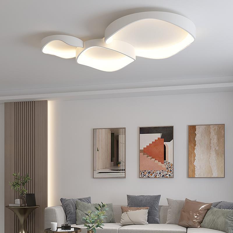 ضوء سقف LED مثبت بشكل مسطح مصنوع من الحديد والبلاستيك PVC مستدير غير منتظم بتصميم حديث وبسيط لغرفة النوم 